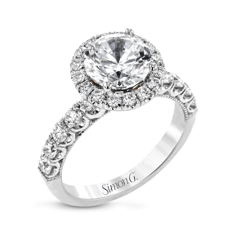 Round-Cut Halo Engagement Ring In 18k Gold With Diamonds