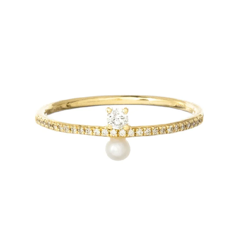 Aphrodite 18K Gold Ring w. Diamonds & Pearl