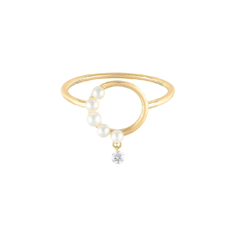 Half Pearl Aphrodite 18K Gold Ring w. Diamond & Pearls