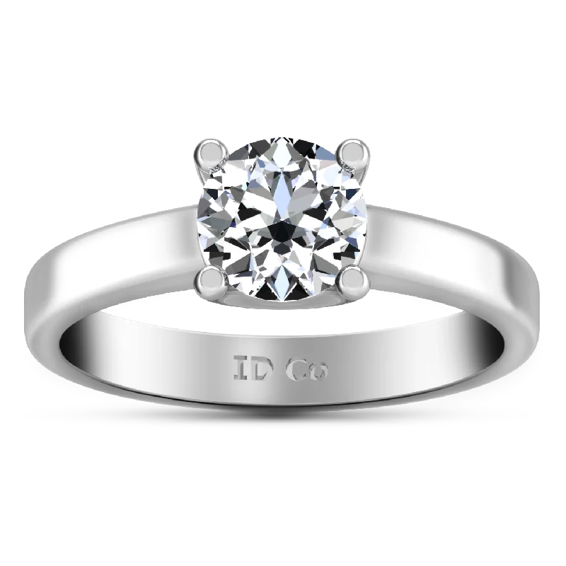 Solitaire Engagement Ring Amira 14K White Gold