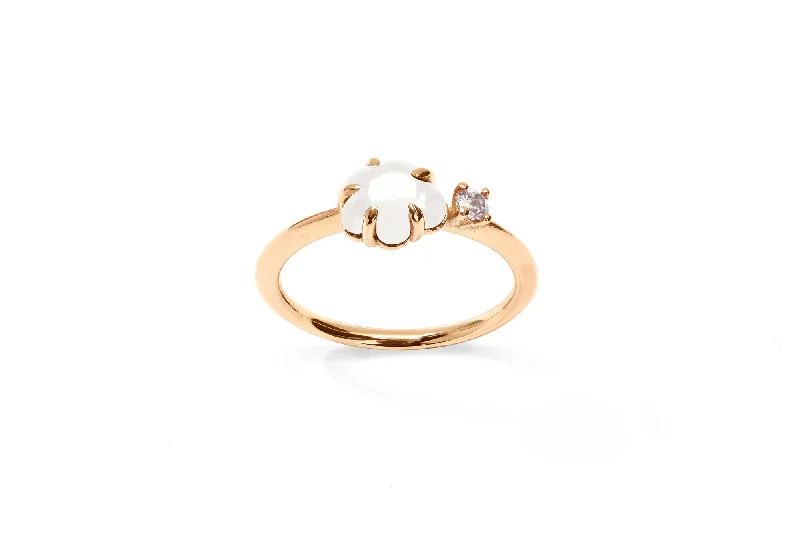 Mid Cloud 18K Rosegold Ring w. Milky Quartz & Diamond