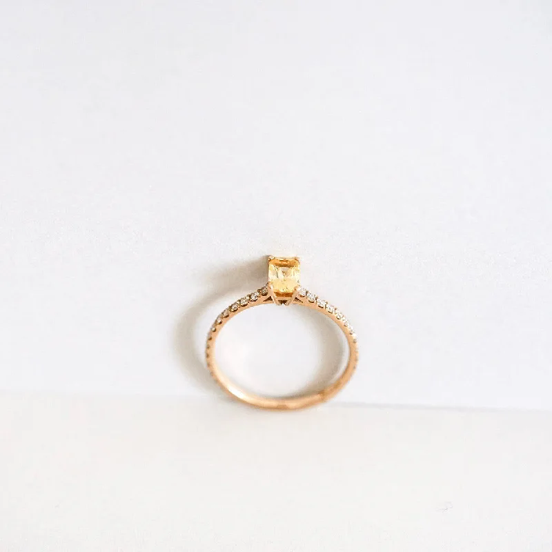 Candy Yellow Lemon 18K Gold Ring w. Sapphire & Diamonds