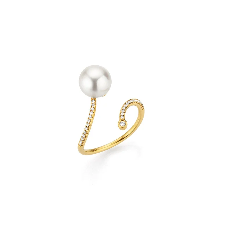 Open 18K Gold Ring w. Pearl & Diamonds