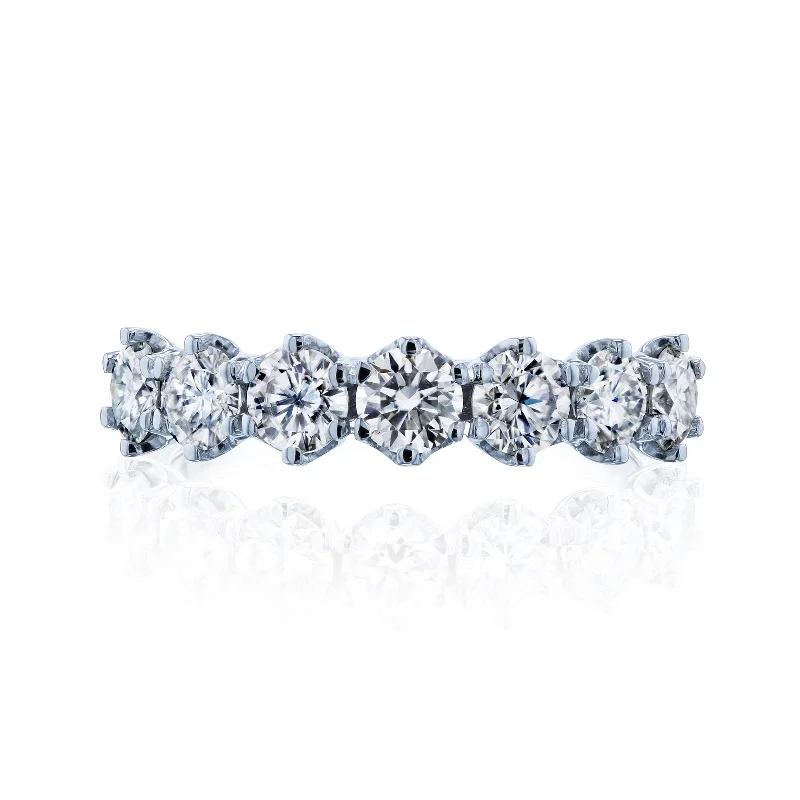 Make Your Outfit Shine With Discounted Jewelry 7-Stone Crown Prongs Moissanite Band