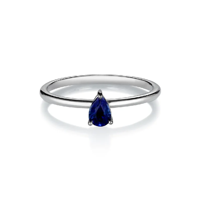 Nil Ekala 18K Whitegold Ring w. Sapphire