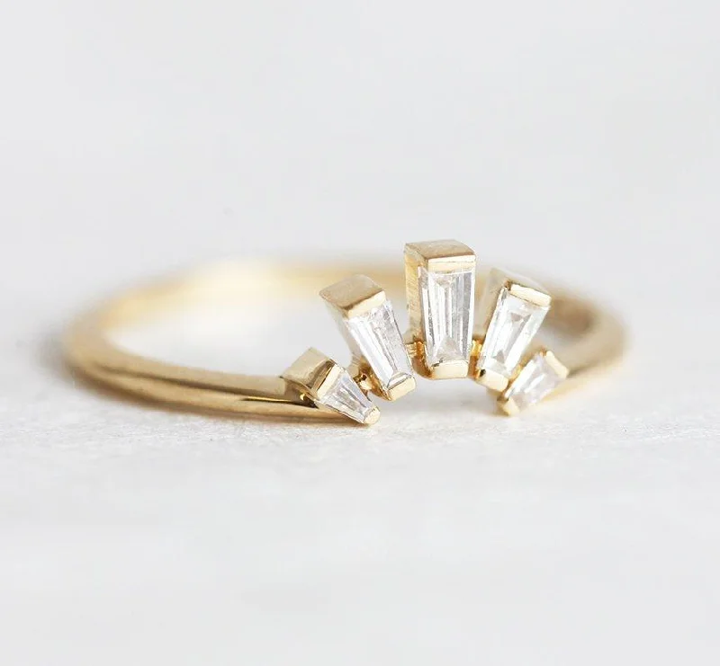 Elegant Designs, Unbeatable Discounts – Shop Jewelry Now Baguette Diamond Ring, Baguette Wedding Ring