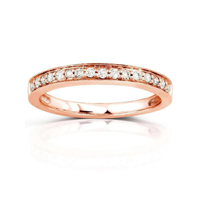 Seasonal Jewelry Deals – Elevate Your Style Diamond Wedding Band 1/6 carat (ctw) in 14K Rose Gold