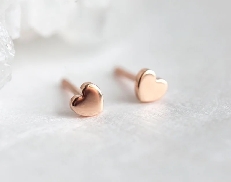 Bestselling Jewelry At Special Promotional Rates Gold Or Silver Heart Earrings Heart Shaped Earrings Heart Studs Heart Minimalist Earrings Dainty Earrings