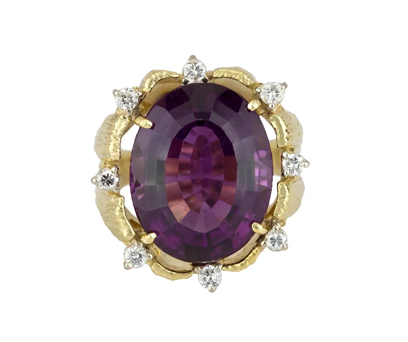 Exclusive Jewelry Sale – Shine For Less Women's Modernist 18K Yellow Gold 22x17mm Oval Amethyst Diamond Cocktail Ring