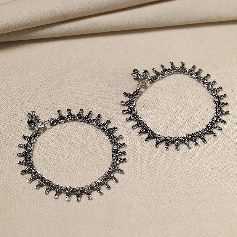 Limited-Time Offer On Elegant Jewelry Pieces Antique Finish Oxidised German Silver Payal (pair)