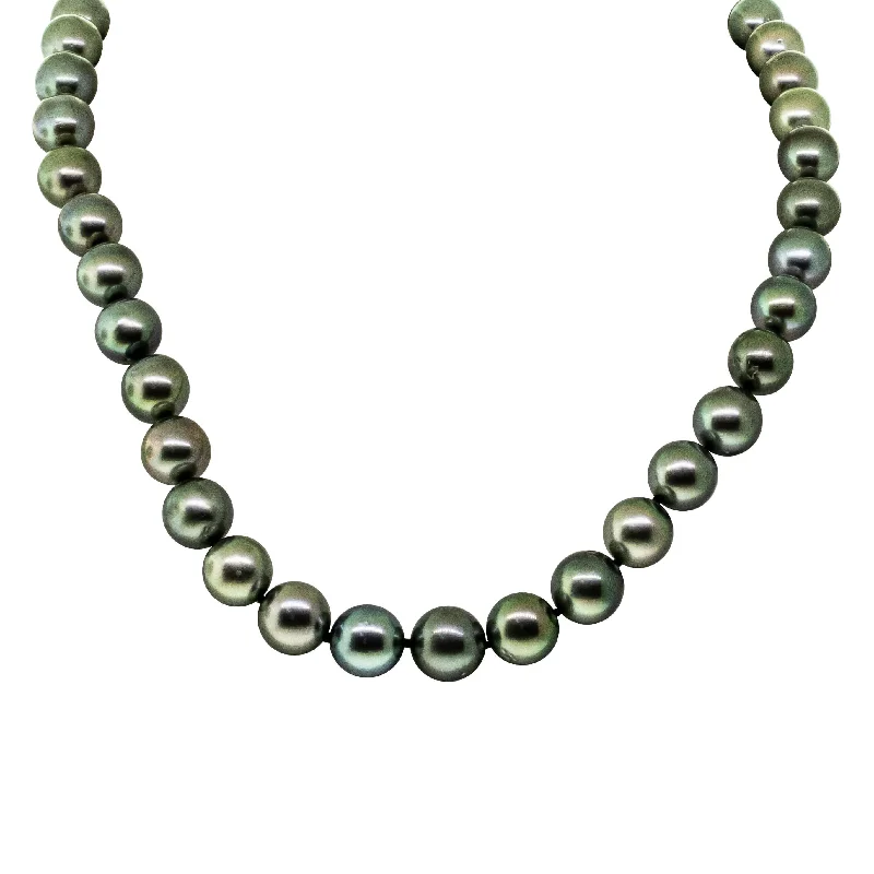 Best-Selling Jewelry Now Available At Special Deals 9ct White Gold Tahitian Black Pearl Strand