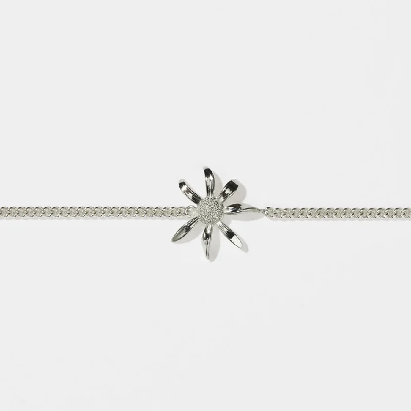 Trending Jewelry Now Available At Exclusive Prices Meadowlark Daisy Charm Bracelet - Sterling Silver