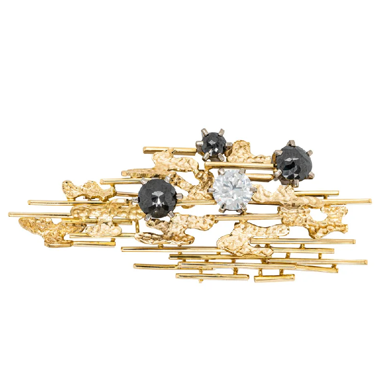 Chic, Trendy, And Affordable Jewelry Sale Vintage 18ct Yellow Gold White & Black Diamond Brooch